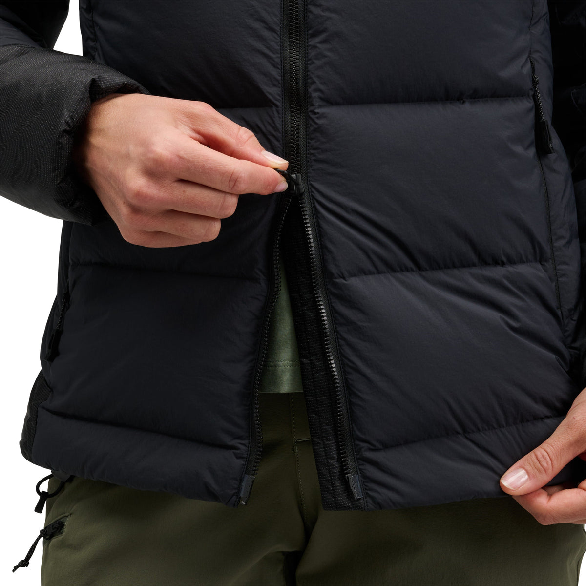 Women's Mission Down 3000 m Hoody | Black Diamond Featured