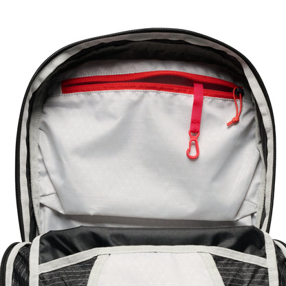 Pursuit 25 Backpack | Black Diamond Classic