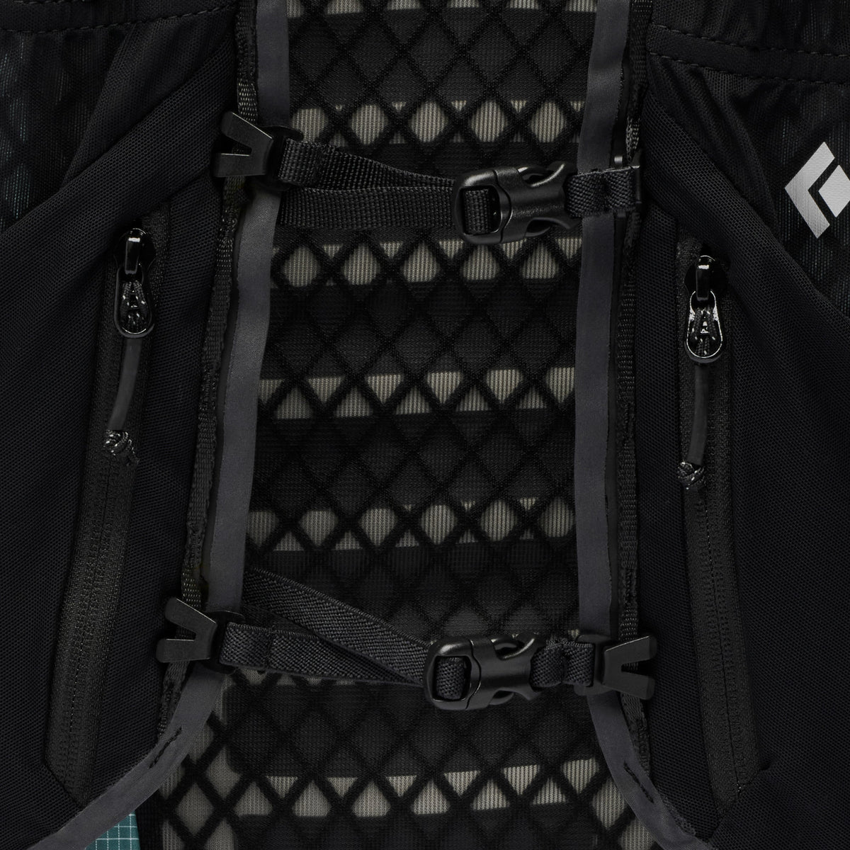 Women's Distance 15 Backpack | Black Diamond Signature