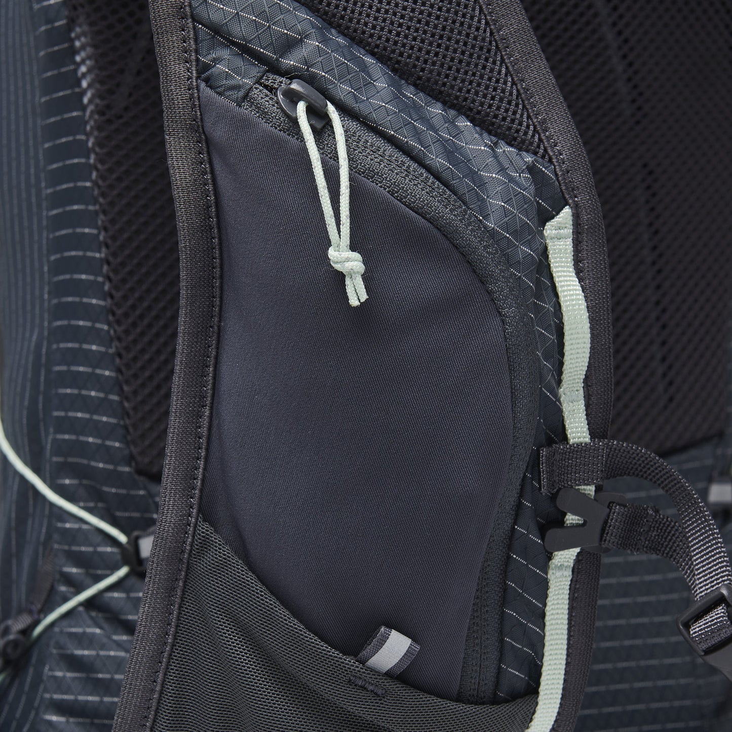 Women's Pursuit 15 Backpack - Past Season | Black Diamond Signature