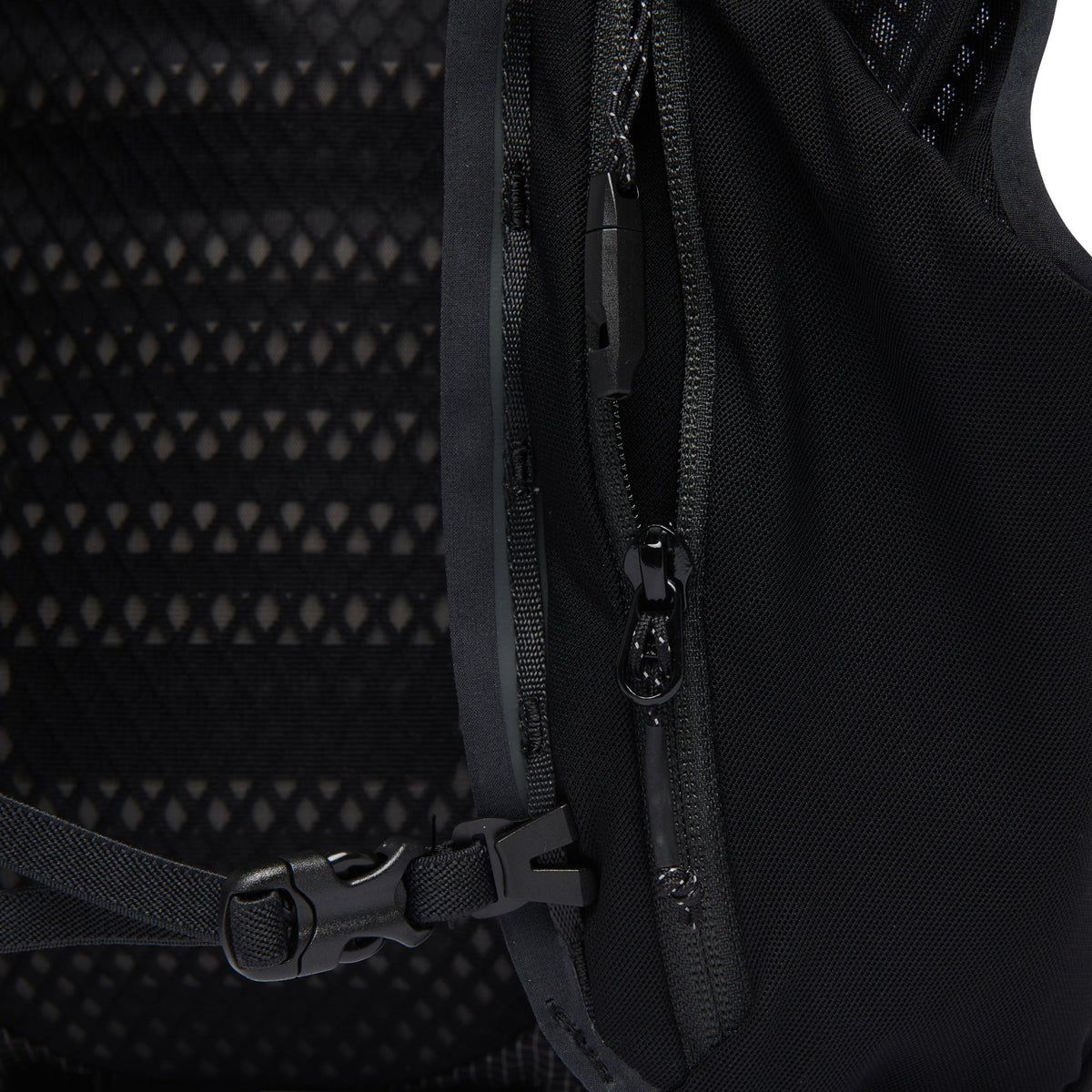 Distance 8 Backpack - Past Season | Black Diamond Exclusive