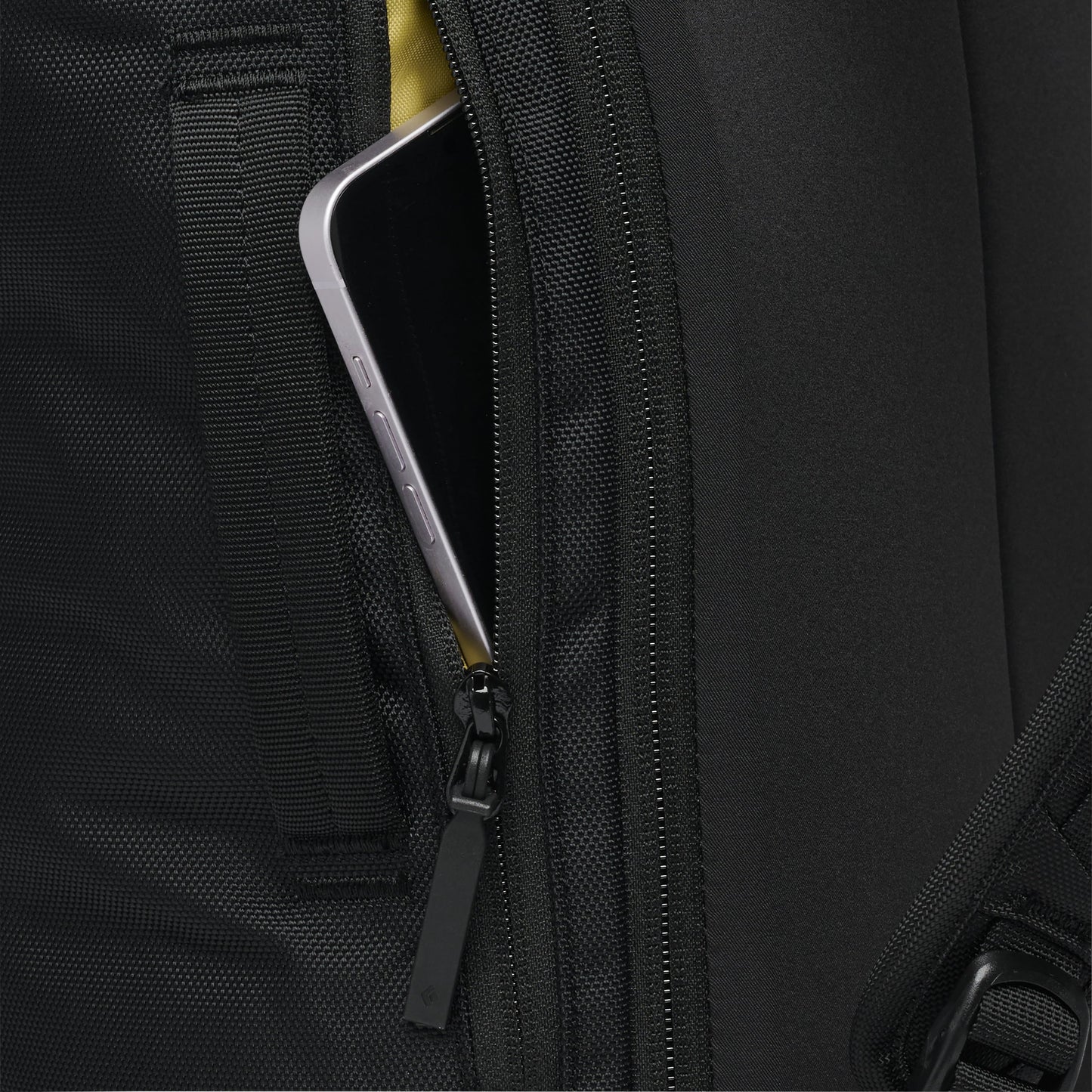 Street Creek 30 RT Backpack | Black Diamond Signature