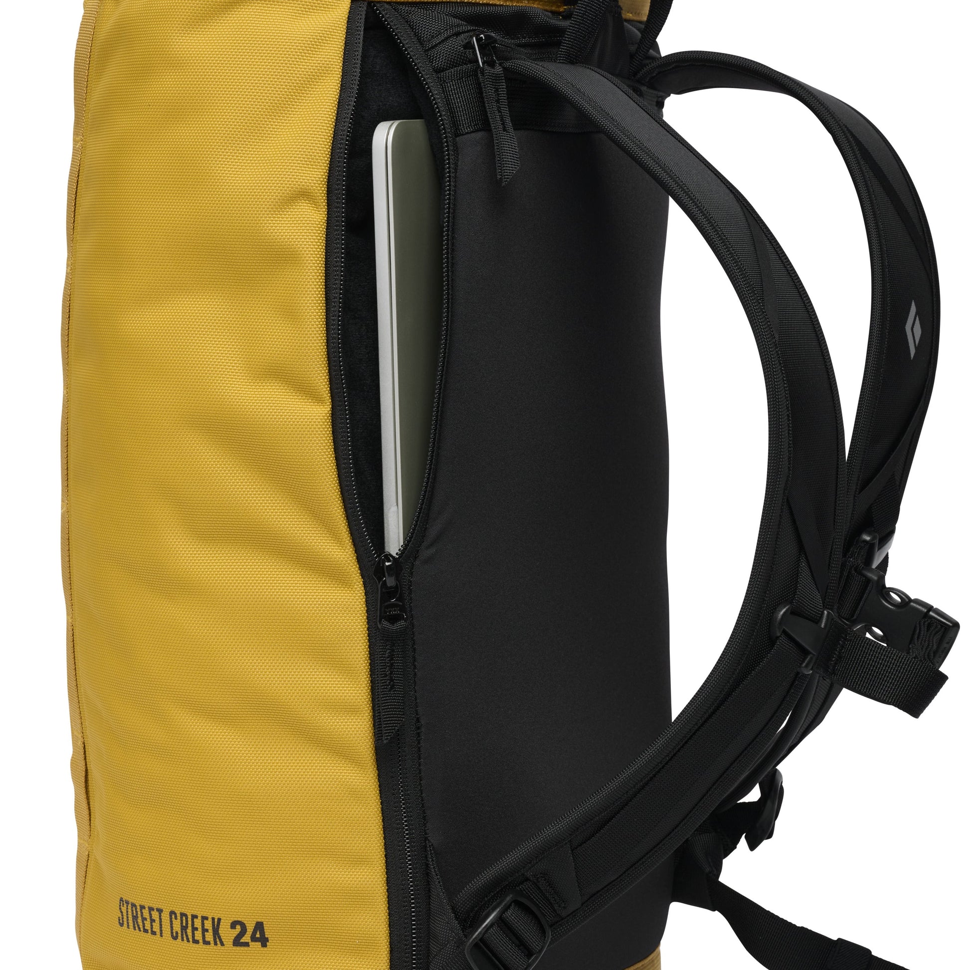 Street Creek 24 Backpack - Past Season | Black Diamond Classic
