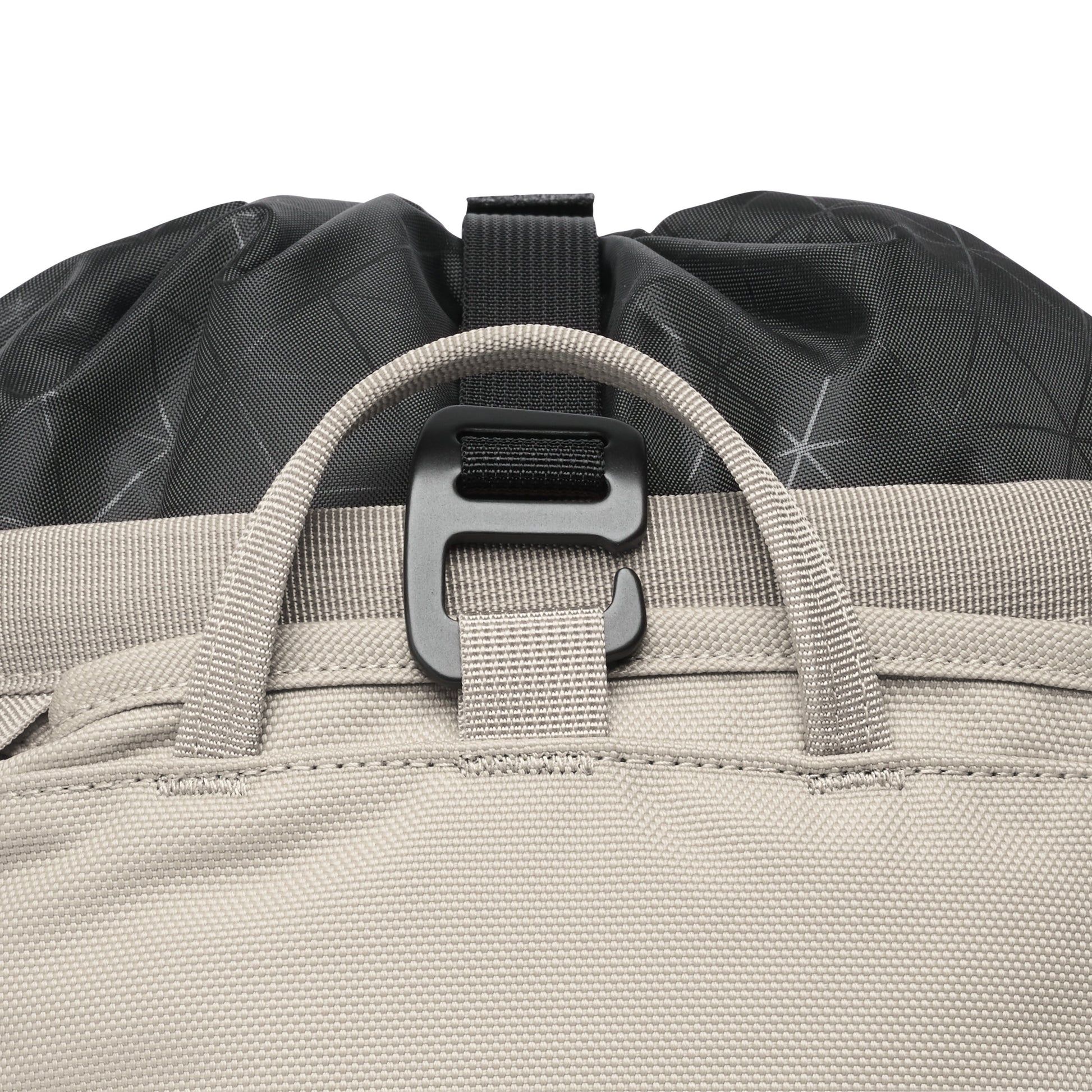 Street Creek 24 Backpack - Past Season | Black Diamond Classic